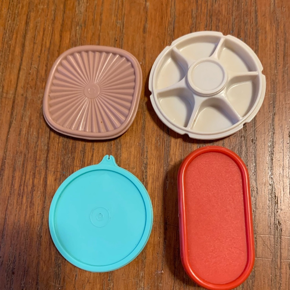 12 Tupperware magnets